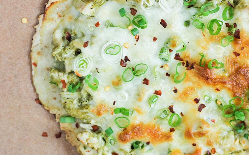 Chicken Chile Verde Pizzas